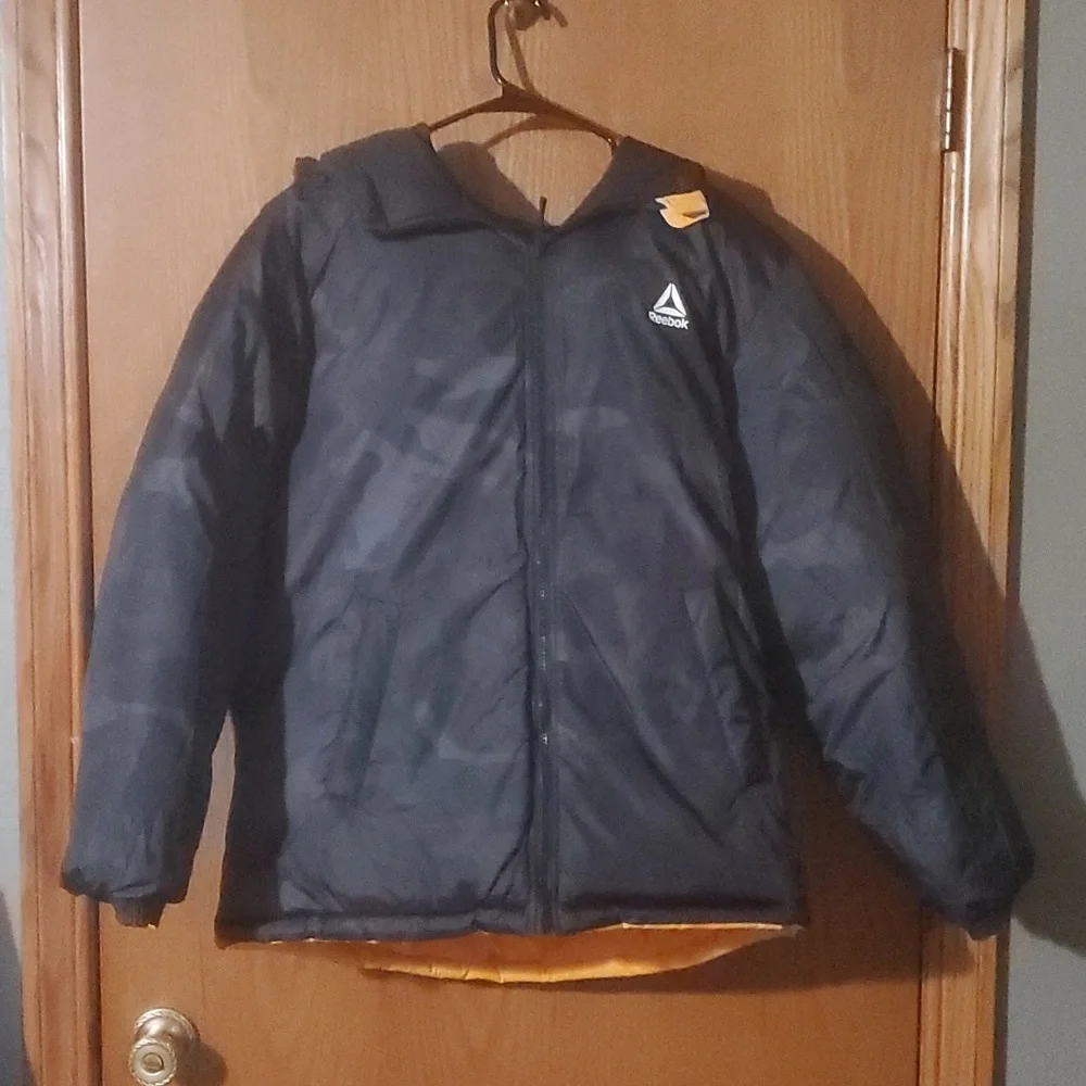 Reebok winter coat - Picture 7 of 8